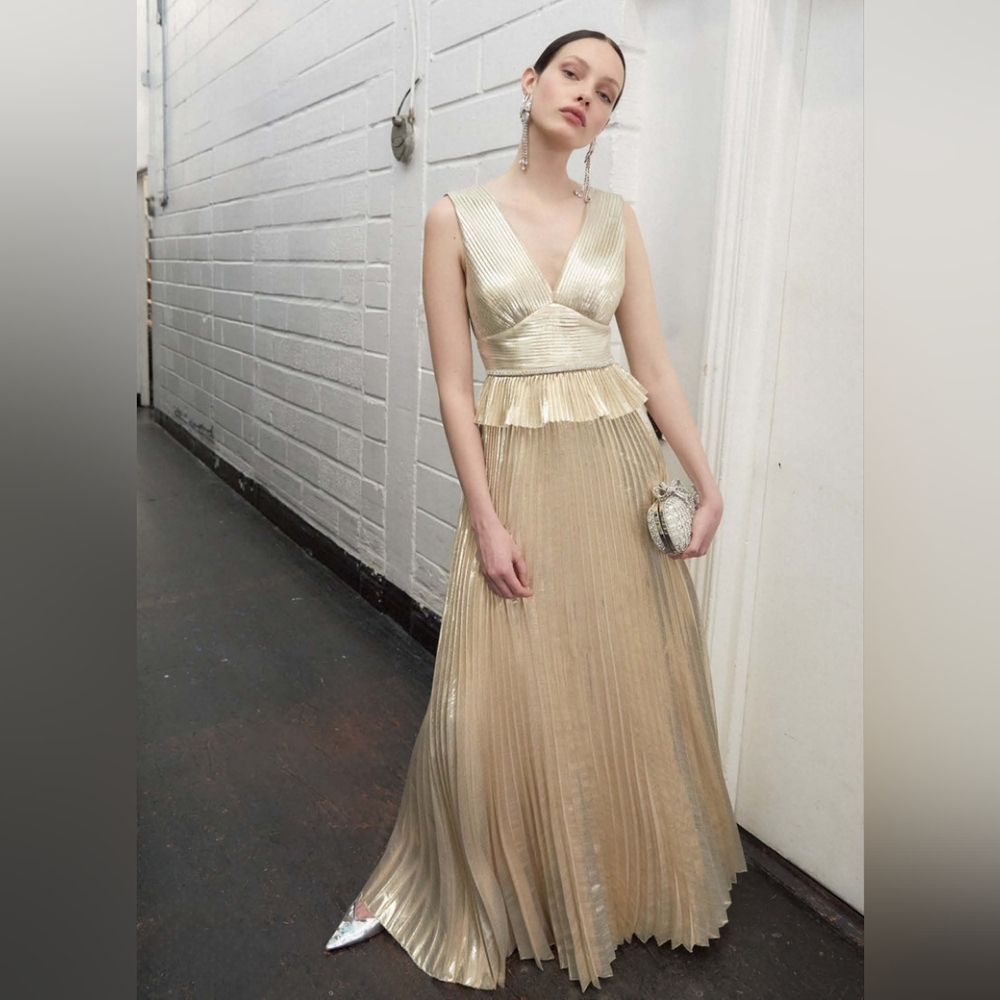 Self-Portrait Gold Metallic V-Neck Maxi Dress - Picture 6 of 10